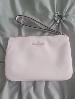 Kate Spade Chelsea Nylon Medium Wristlet Pouch WLR00614 Lilac Moon NWOT